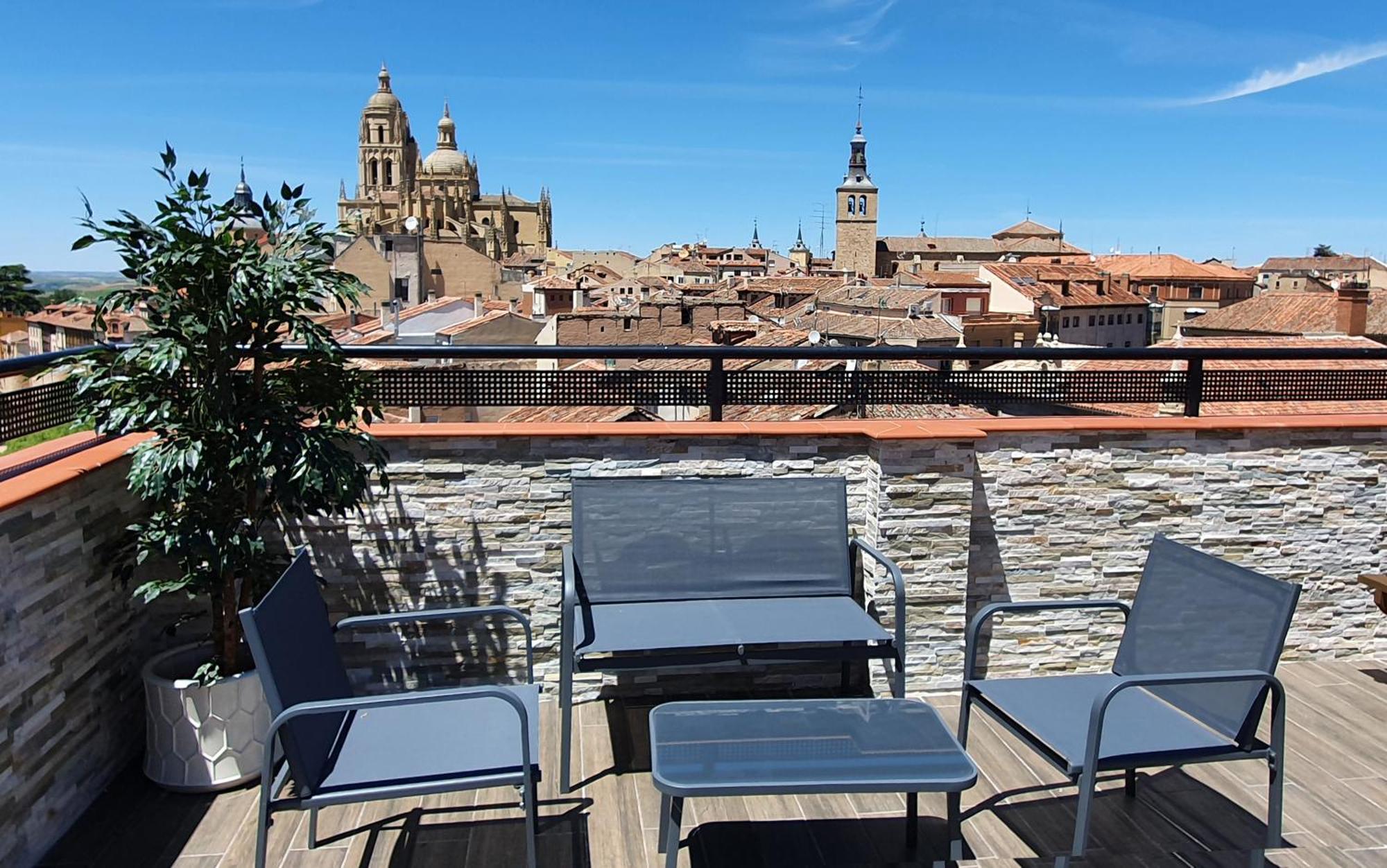 Real Segovia Apartments By Recordis Hotels Exterior foto
